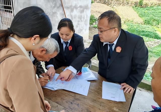 扶不扶小品介绍