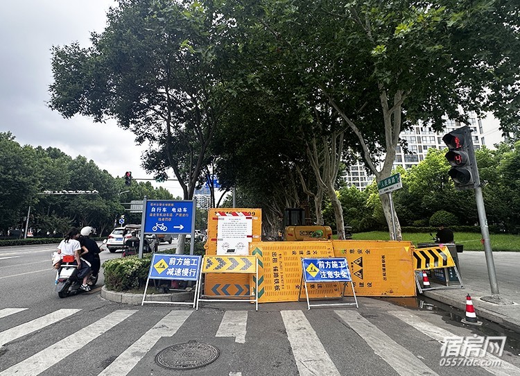 不小心开到非机动车道
